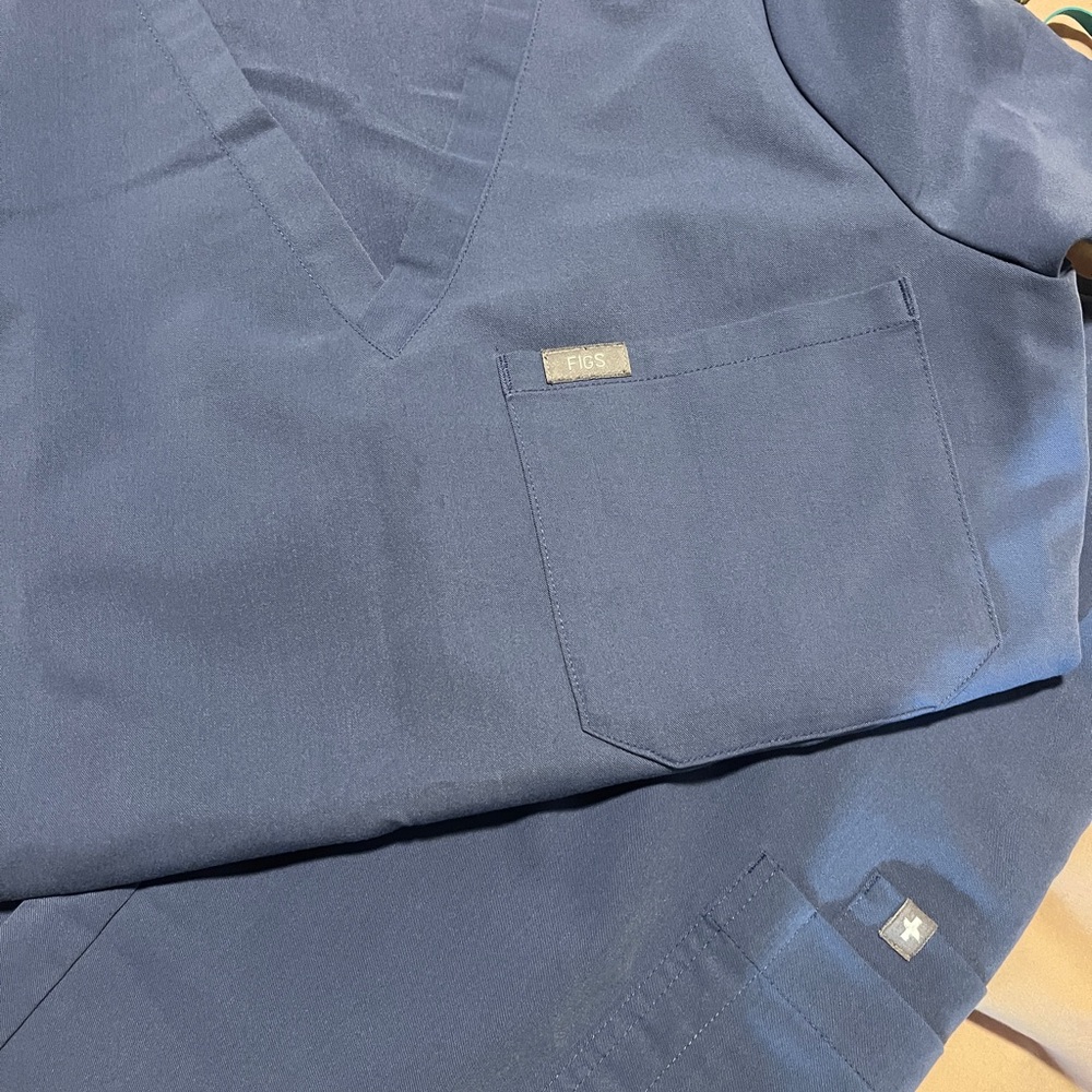 Figs scrubs set